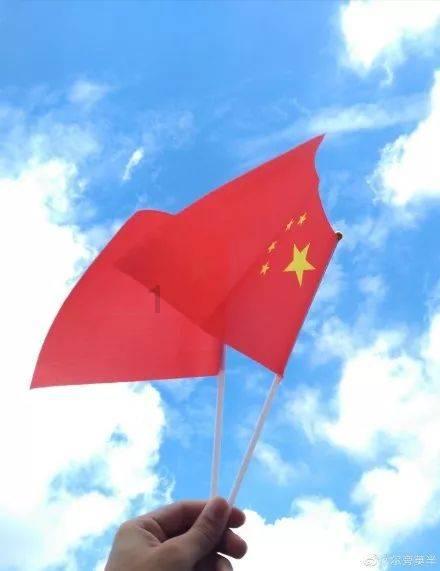 三星fit3手环曝光,带有快拆装置,可轻松更换表带